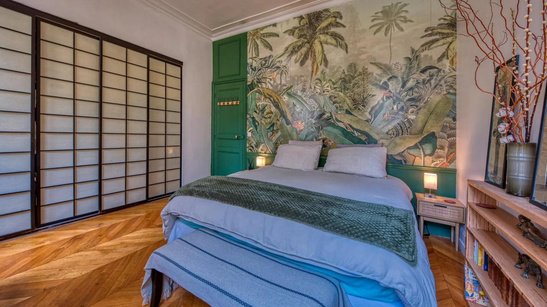 Chic Et Decontracte Centre De Paris Daire Fransa